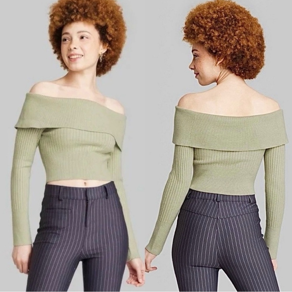 Off the shoulder fitted top Size M Sage Green